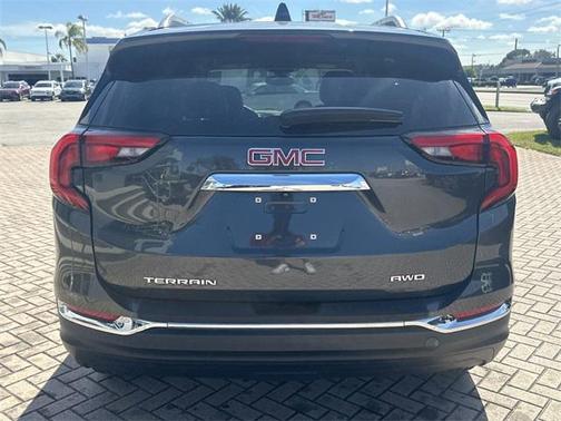 2021 GMC Terrain SLT