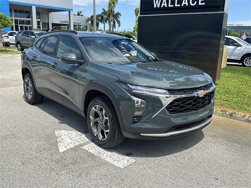 2025 Chevrolet Trax LT