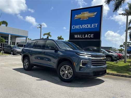 2025 Chevrolet Traverse LT
