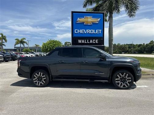 2025 Chevrolet Silverado EV LT