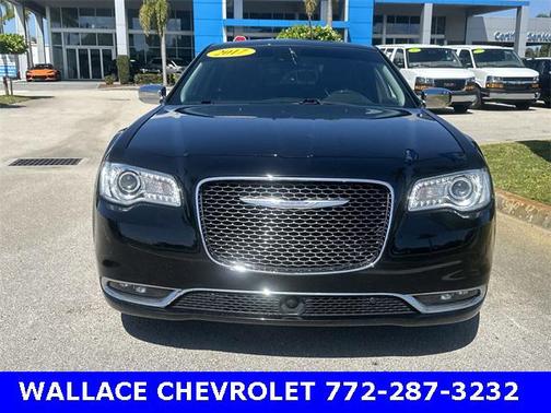 2017 Chrysler 300C Base