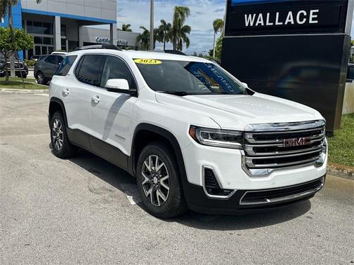 2023 GMC Acadia AWD SLT
