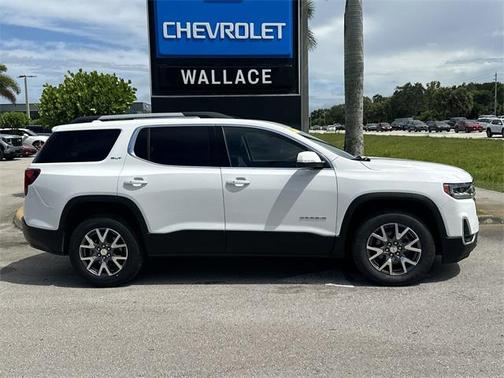 2023 GMC Acadia AWD SLT