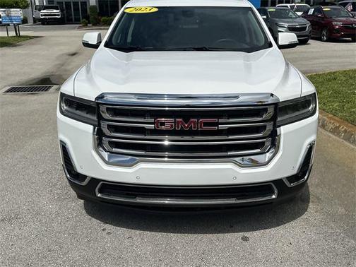 2023 GMC Acadia AWD SLT