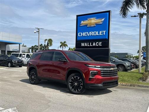 2025 Chevrolet Traverse LT