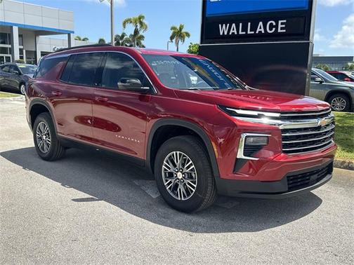 2025 Chevrolet Traverse LT