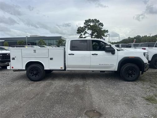 2024 GMC Sierra 3500 Base