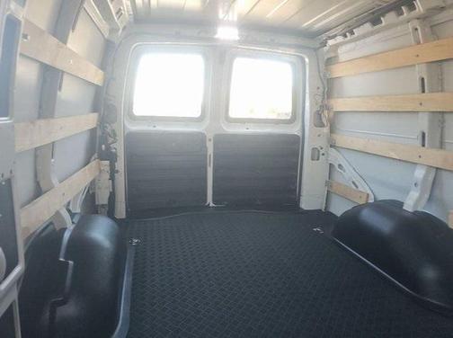 2023 GMC Savana 2500 Work Van