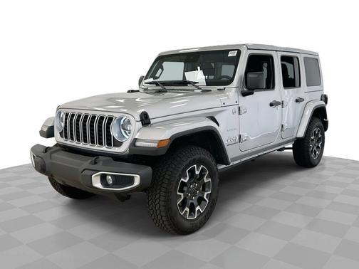 Silver Zynith Clearcoat 2024 Jeep Wrangler 4-Door Sahara 4x4