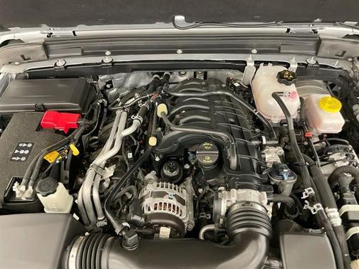 2024 Jeep Wrangler 4-Door Sahara 4x4