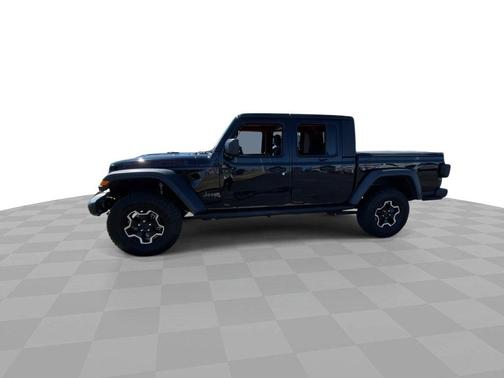 Black Clearcoat 2022 Jeep Gladiator Rubicon