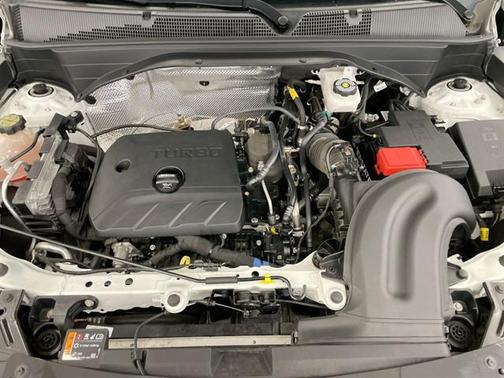 Summit White 2023 Chevrolet Trailblazer RS