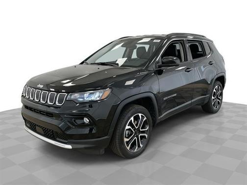 Diamond Black Crystal Pearlcoat 2022 Jeep Compass Limited