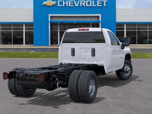 Summit White 2026 Chevrolet Silverado 3500 WT