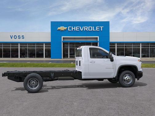 Summit White 2026 Chevrolet Silverado 3500 WT