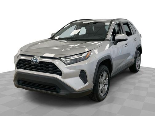 Silver Sky Metallic 2022 Toyota RAV4 Hybrid XLE