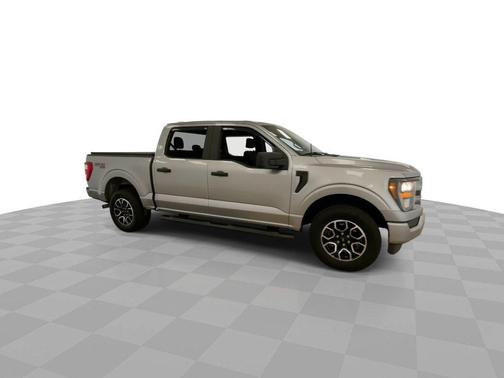 ICONIC SILVER METALLIC 2023 Ford F-150 XL