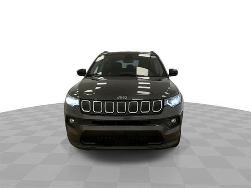 Granite Crystal Metallic Clearcoat 2022 Jeep Compass Latitude Lux