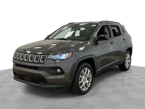 Granite Crystal Metallic Clearcoat 2022 Jeep Compass Latitude Lux