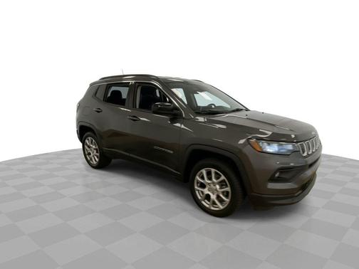 Granite Crystal Metallic Clearcoat 2022 Jeep Compass Latitude Lux