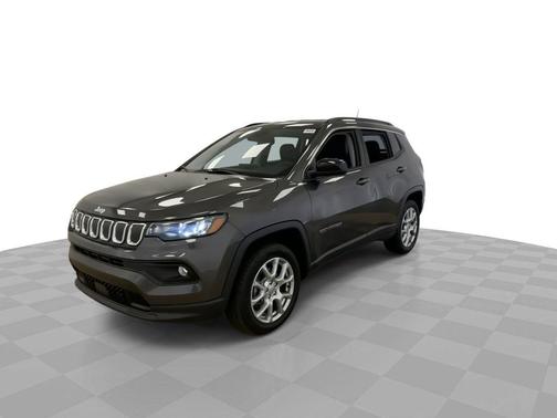 Granite Crystal Metallic Clearcoat 2022 Jeep Compass Latitude Lux