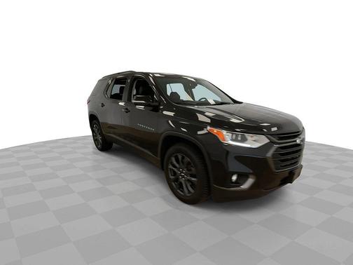 Mosaic Black Metallic 2019 Chevrolet Traverse RS