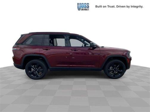 2022 Jeep Grand Cherokee Altitude