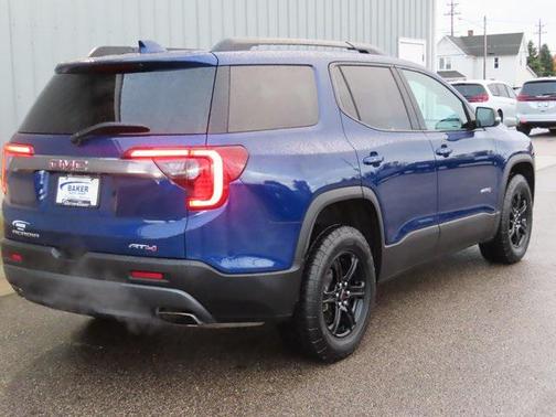 2023 GMC Acadia AWD AT4