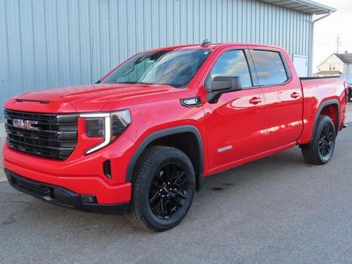 2025 GMC Sierra 1500 Elevation