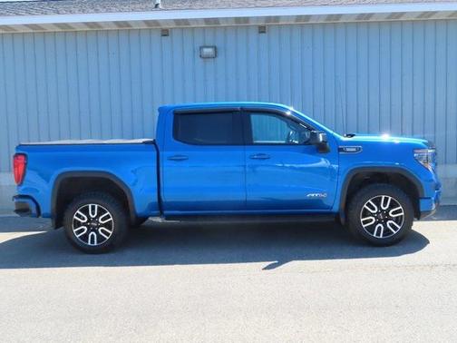 2022 GMC Sierra 1500 AT4
