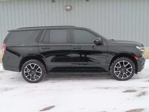 2022 Chevrolet Tahoe 4WD RST