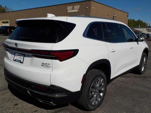 2025 Buick Enclave Preferred FWD