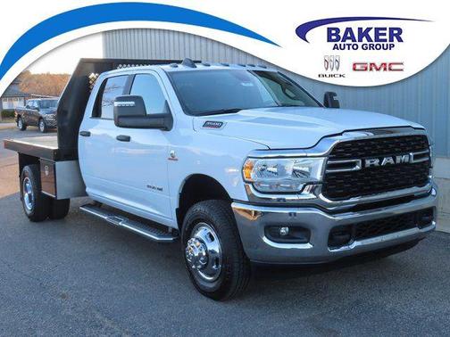 2024 RAM 3500 Big Horn Crew Cab 4x4 8' Box