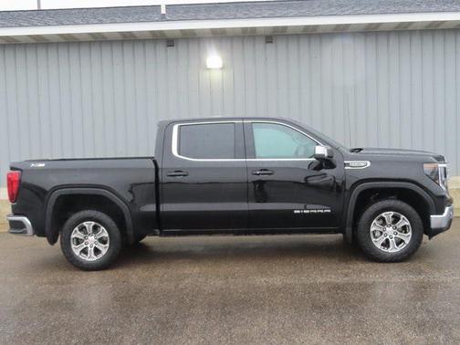 2025 GMC Sierra 1500 SLE