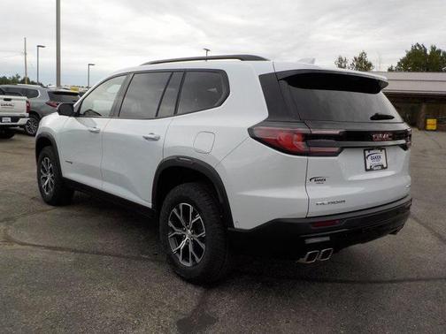 2026 GMC Acadia AWD AT4