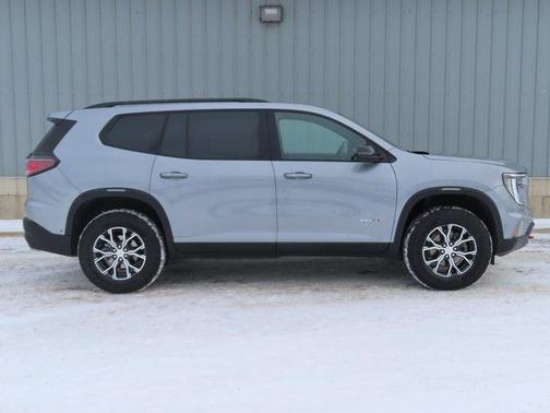 2025 GMC Acadia AWD AT4