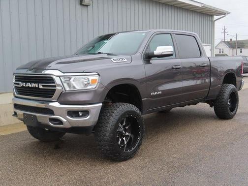 Granite Crystal Metallic Clearcoat 2021 RAM 1500 Big Horn/Lone Star