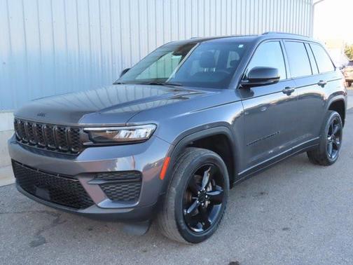 2023 Jeep Grand Cherokee Altitude
