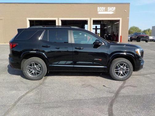 2026 GMC Terrain AWD AT4