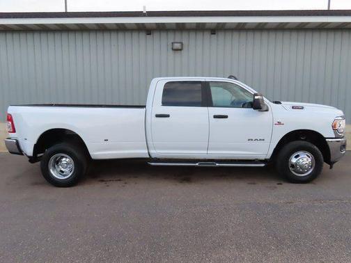 2024 RAM 3500 Big Horn Crew Cab 4x4 8' Box
