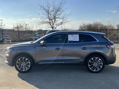 2023 Lincoln Nautilus Reserve