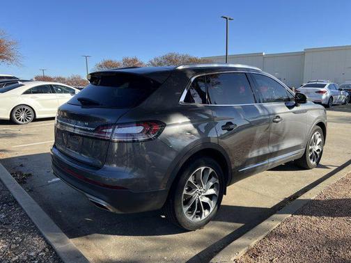 2023 Lincoln Nautilus Reserve