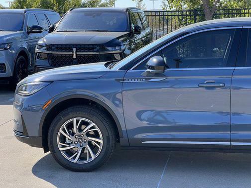 2025 Lincoln Corsair Premiere