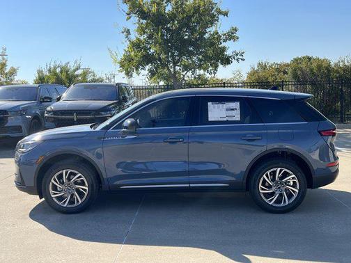 2025 Lincoln Corsair Premiere