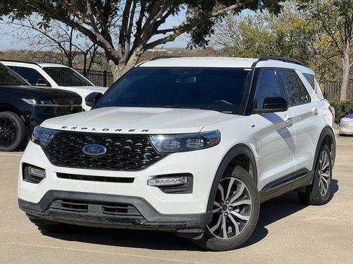 2022 Ford Explorer ST-Line