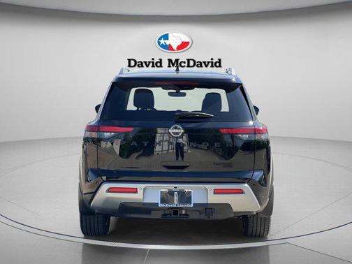 2024 Nissan Pathfinder Platinum 4WD