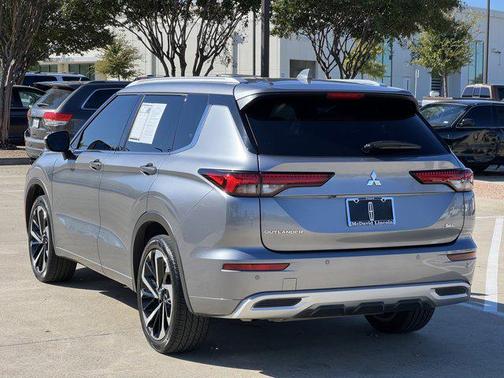 2022 Mitsubishi Outlander SEL 2.5 2WD
