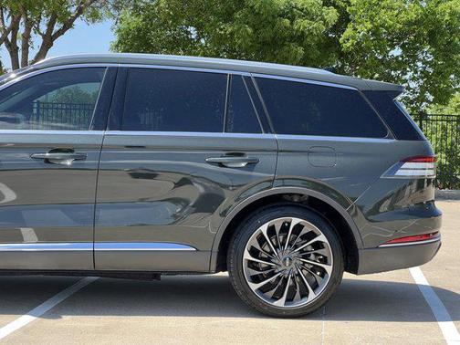 2022 Lincoln Aviator Reserve