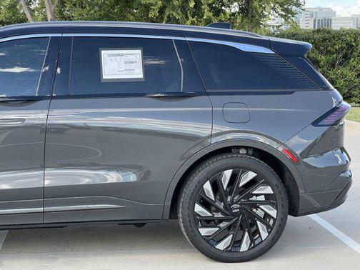 2024 Lincoln Nautilus Black Label