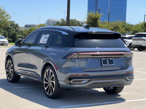 2025 Lincoln Nautilus Black Label